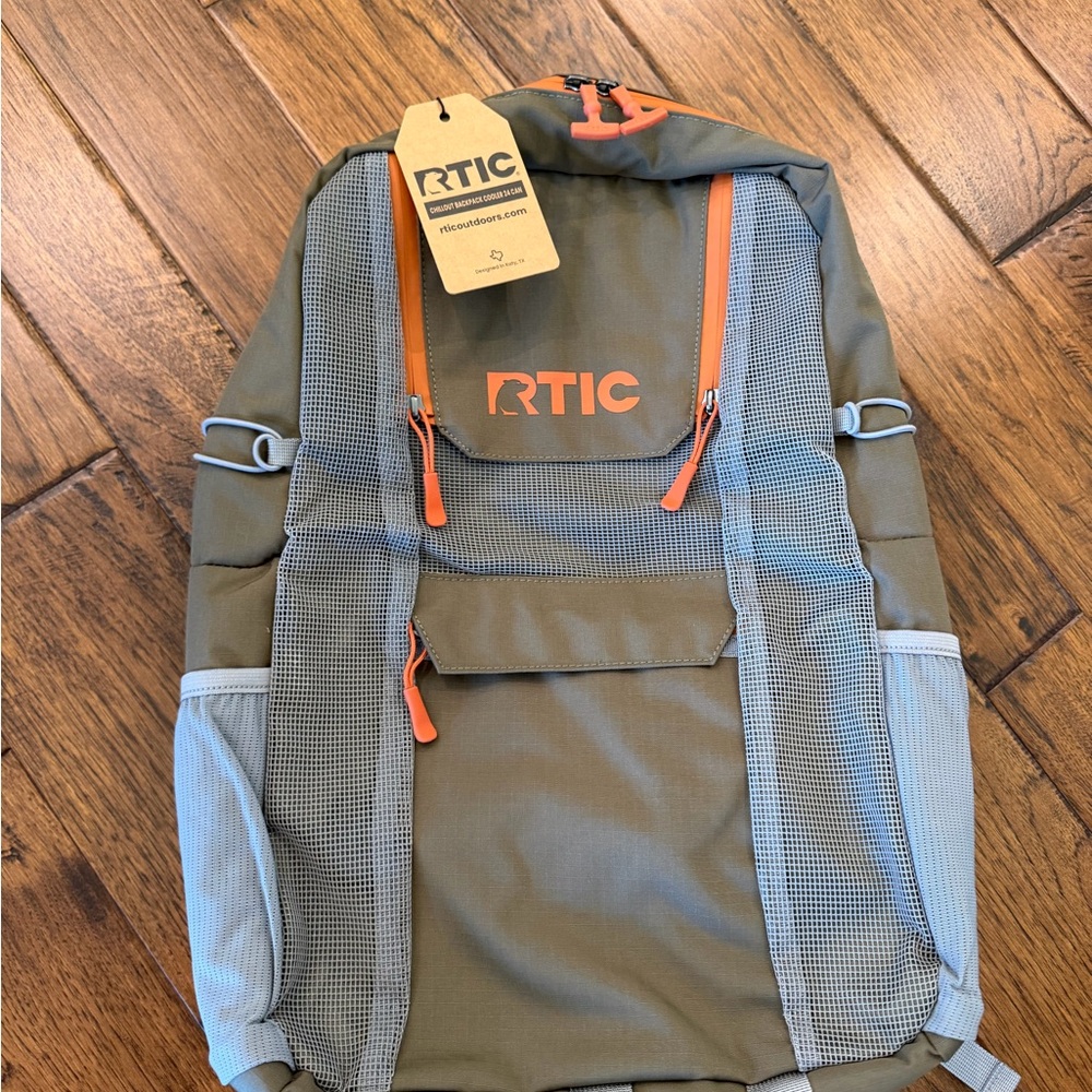 RTIC CHILLOUT BACKPACK COOLER